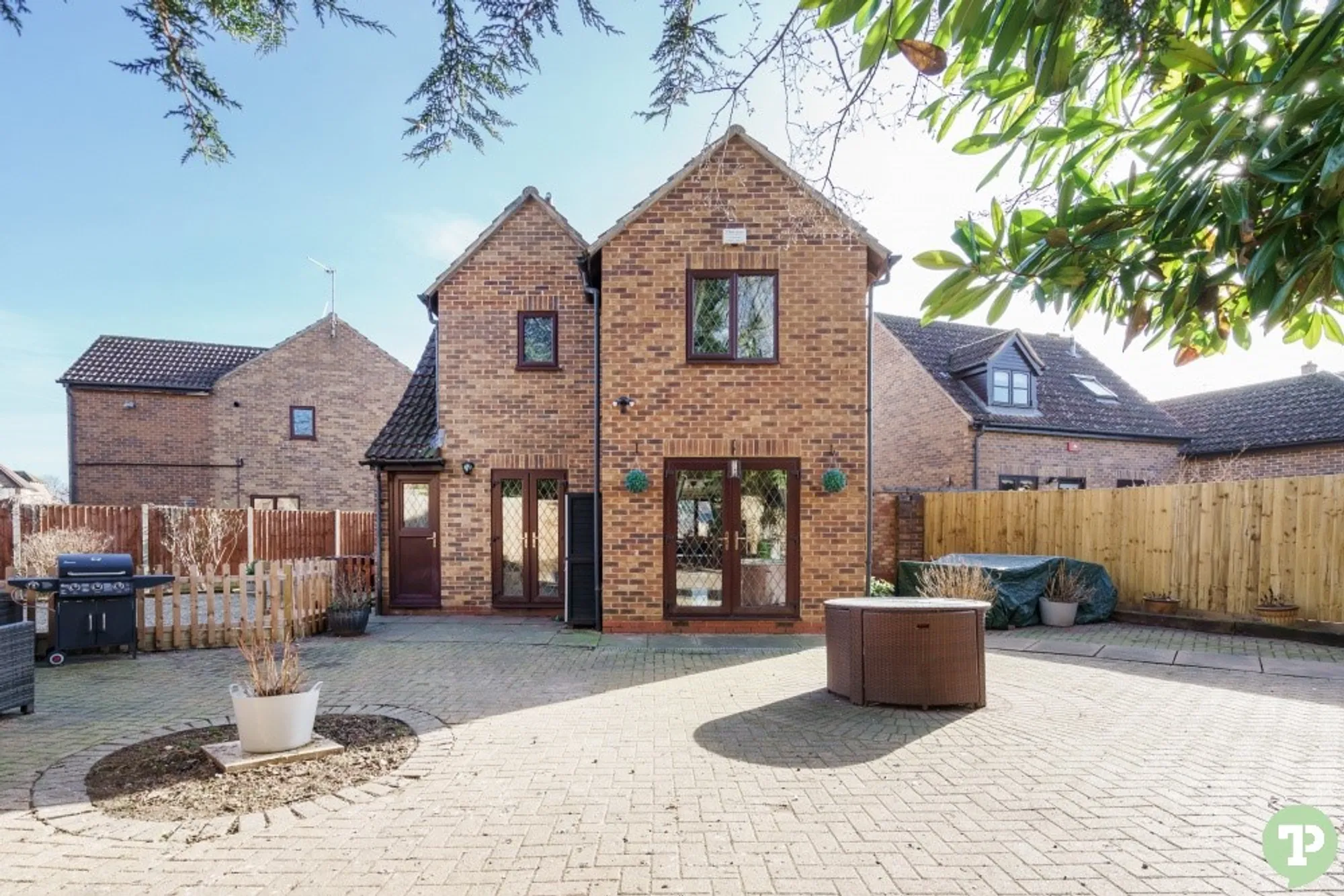 3 bed detached house for sale in Sunnyside, Oxford  - Property Image 2