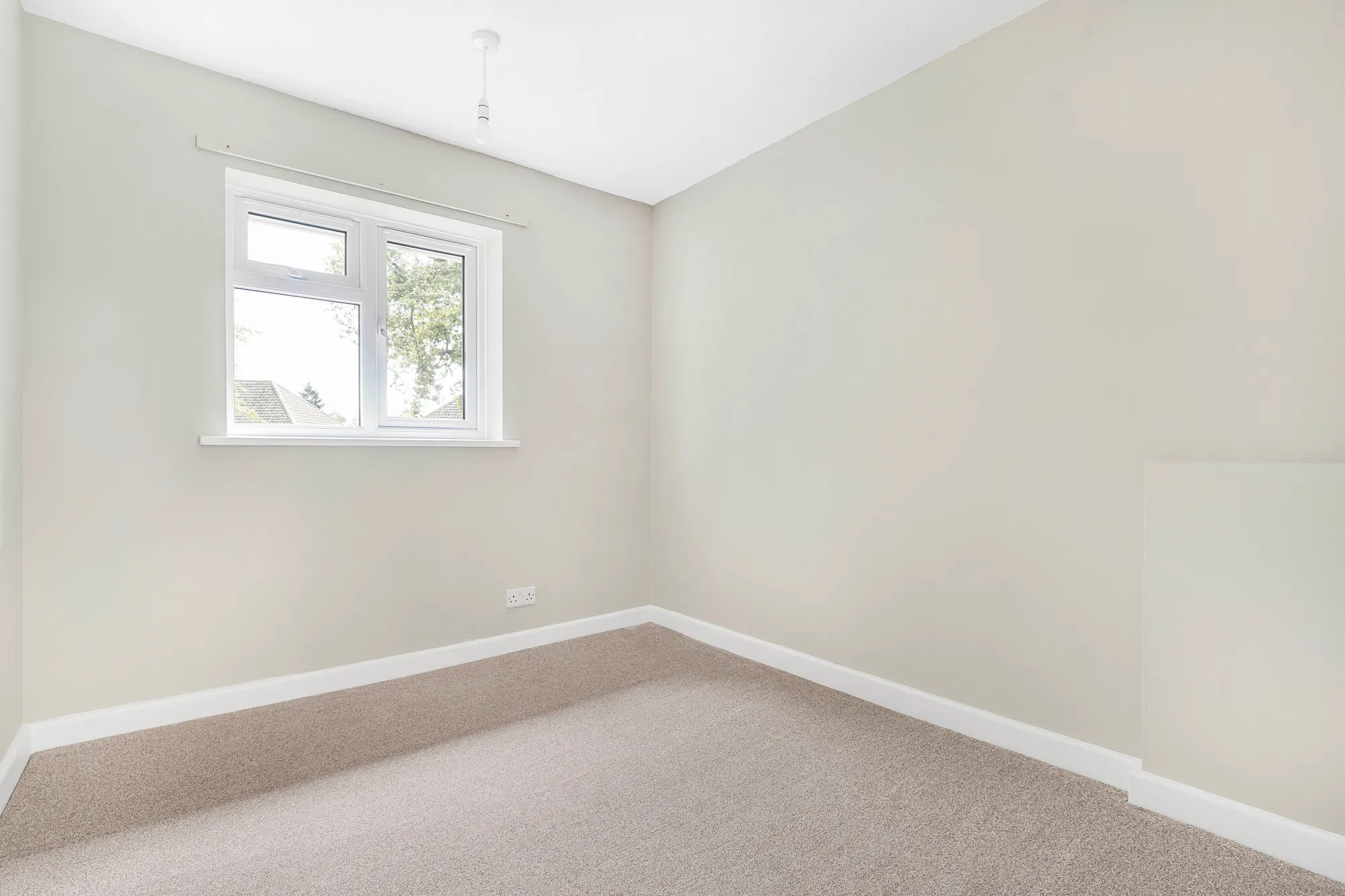 3 bed semi-detached house to rent in Merton Way, Kidlington  - Property Image 11