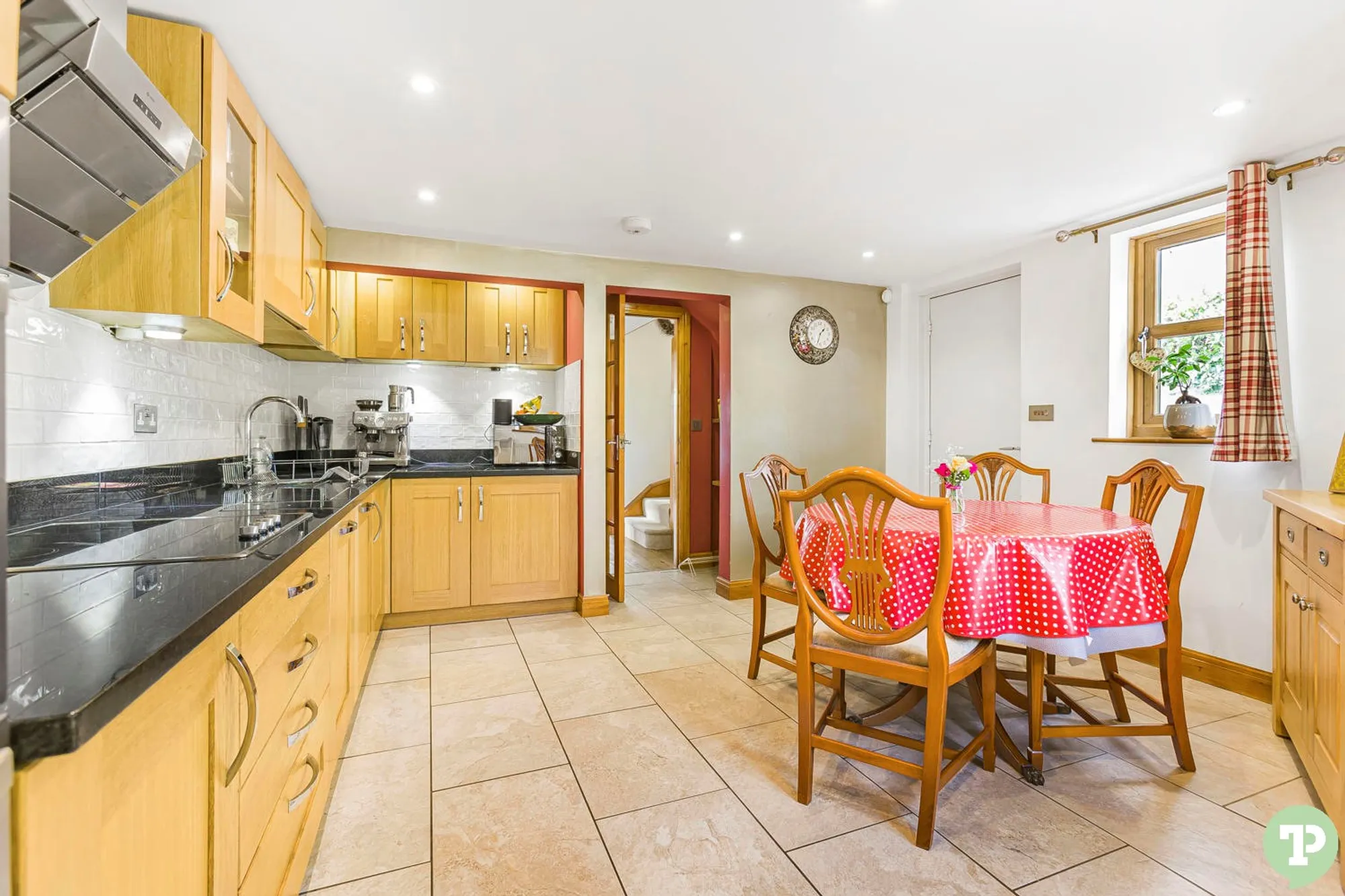 3 bed semi-detached house for sale in Denton Hill, Oxford  - Property Image 5