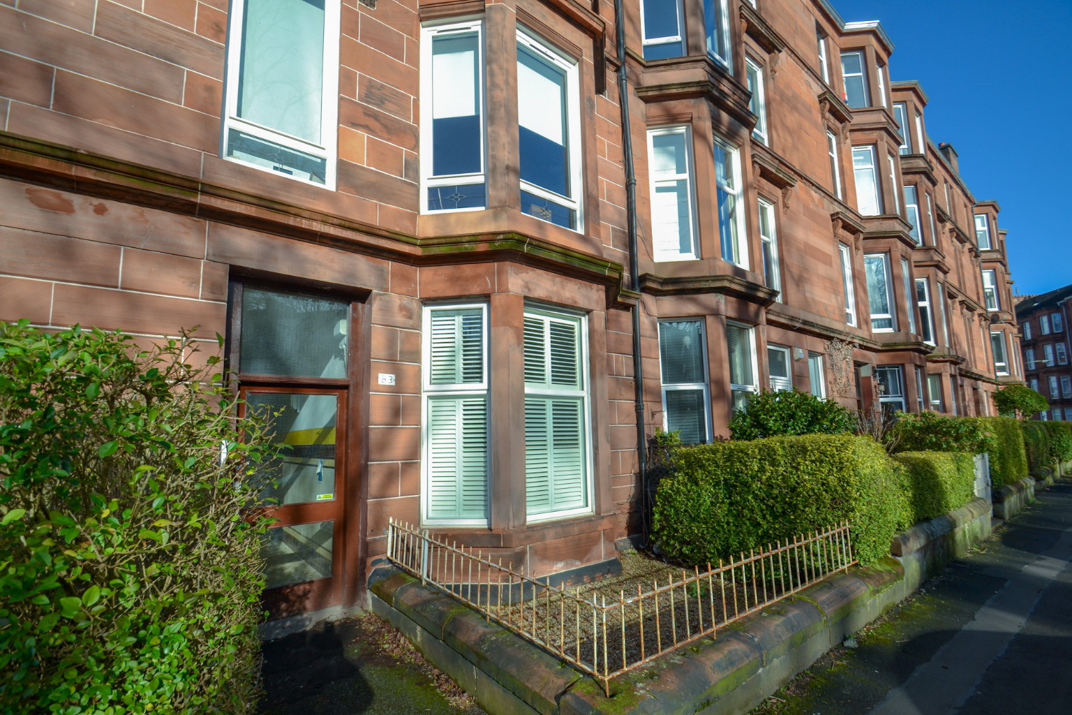 1 bed flat to rent in Waverley Gardens, Glasgow - Property Image 1