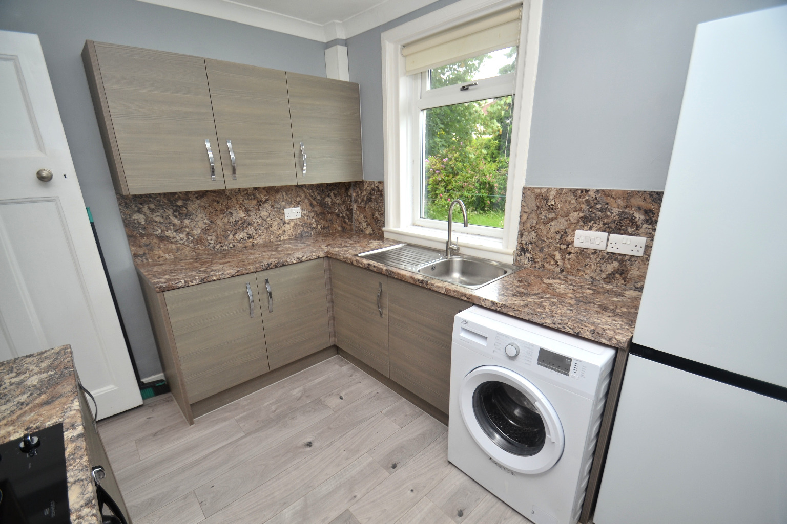 2 bed semi-detached house to rent in Paisley Road West, Glasgow  - Property Image 7