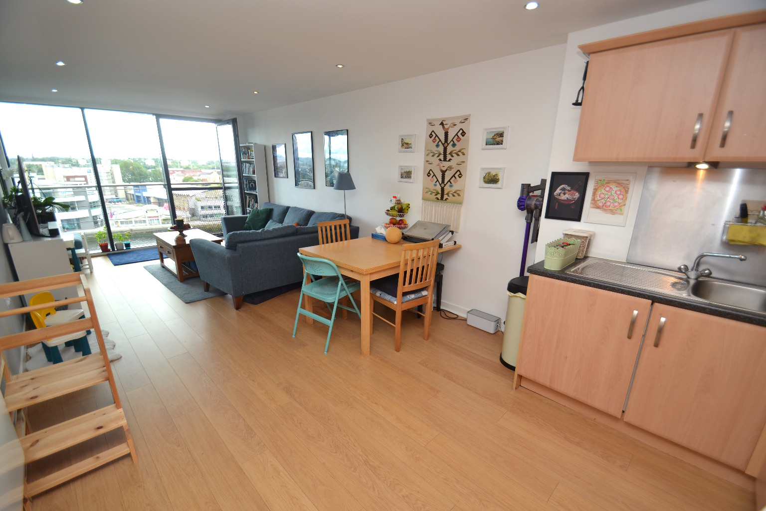 2 bed flat for sale in Lancefield Quay, Glasgow  - Property Image 2