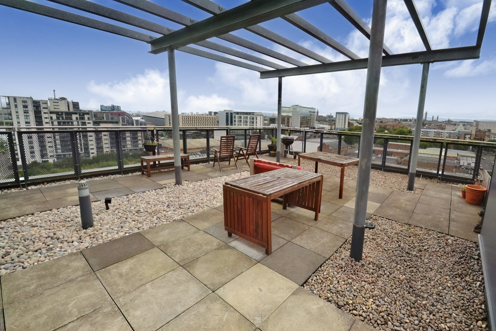 2 bed flat for sale in Lancefield Quay, Glasgow  - Property Image 17