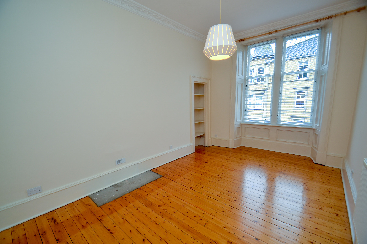 1 bed flat to rent in Westend Park Street, Glasgow  - Property Image 2