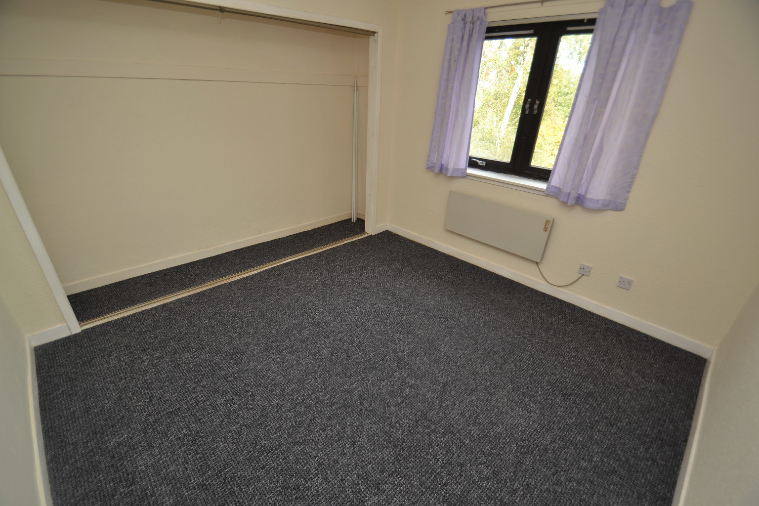 2 bed flat to rent in Linnhead Drive, Glasgow  - Property Image 6