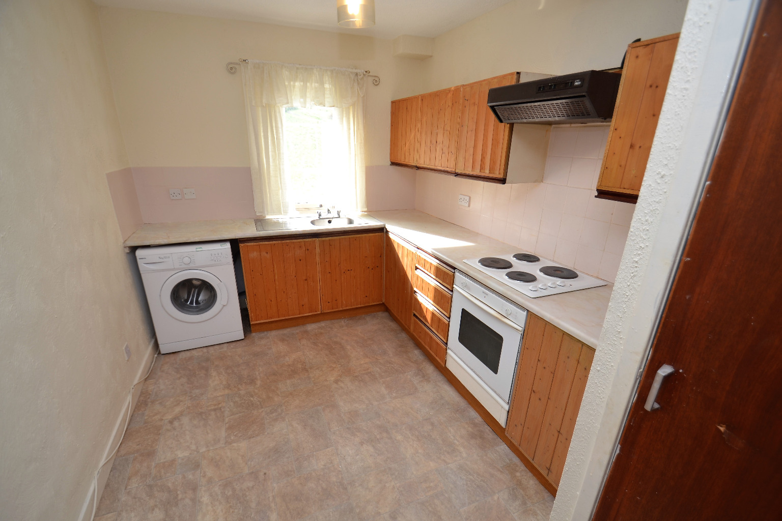 2 bed flat to rent in Linnhead Drive, Glasgow  - Property Image 3
