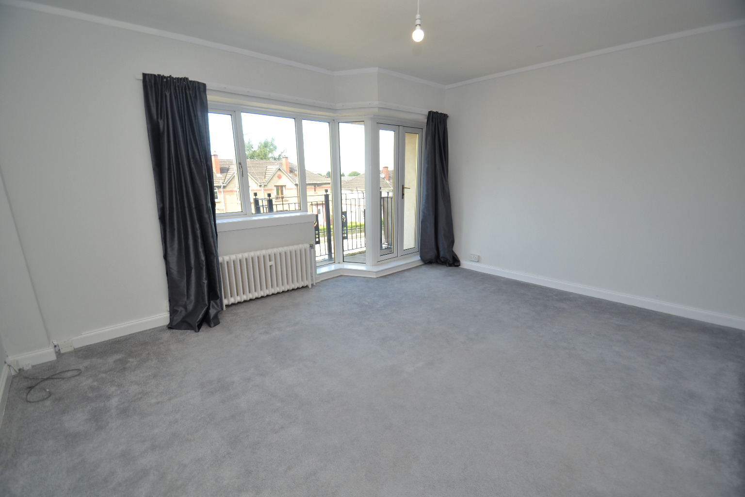 3 bed flat to rent in Berryknowes Road  - Property Image 2