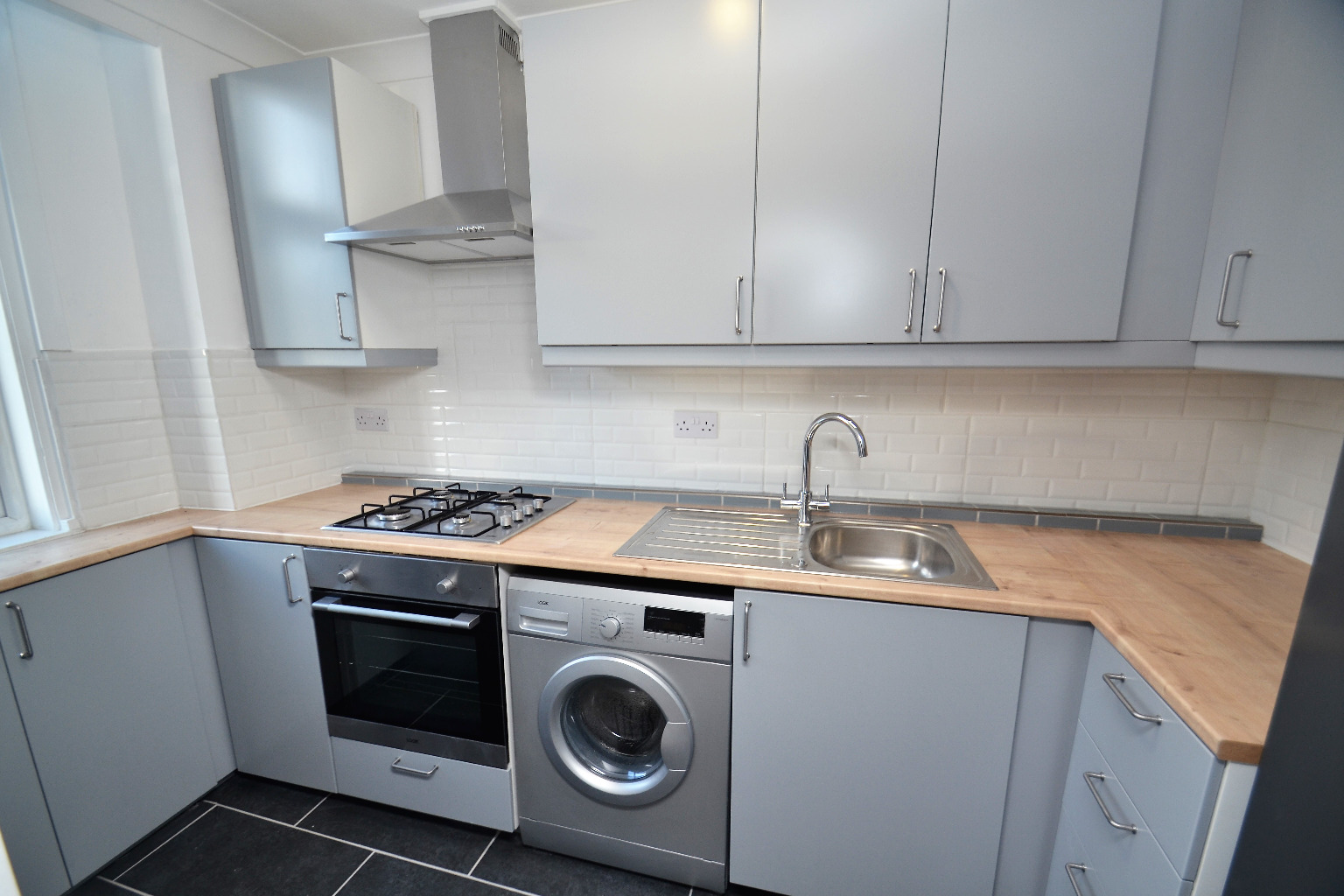 1 bed flat to rent in Mannering Court, Glasgow  - Property Image 5