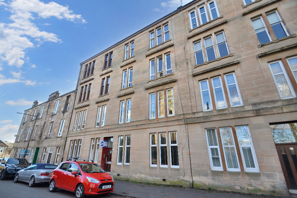 1 bed flat for sale in Kilmailing Road, Glasgow - Property Image 1