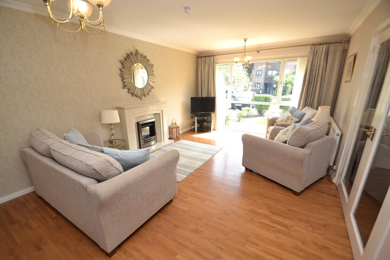 3 bed link detached house for sale in Burnhead Road, Glasgow  - Property Image 3