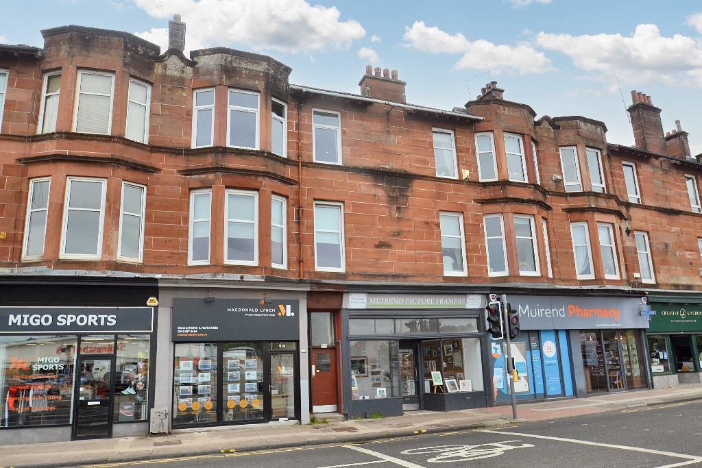 2 bed flat for sale in Clarkston Road  - Property Image 1