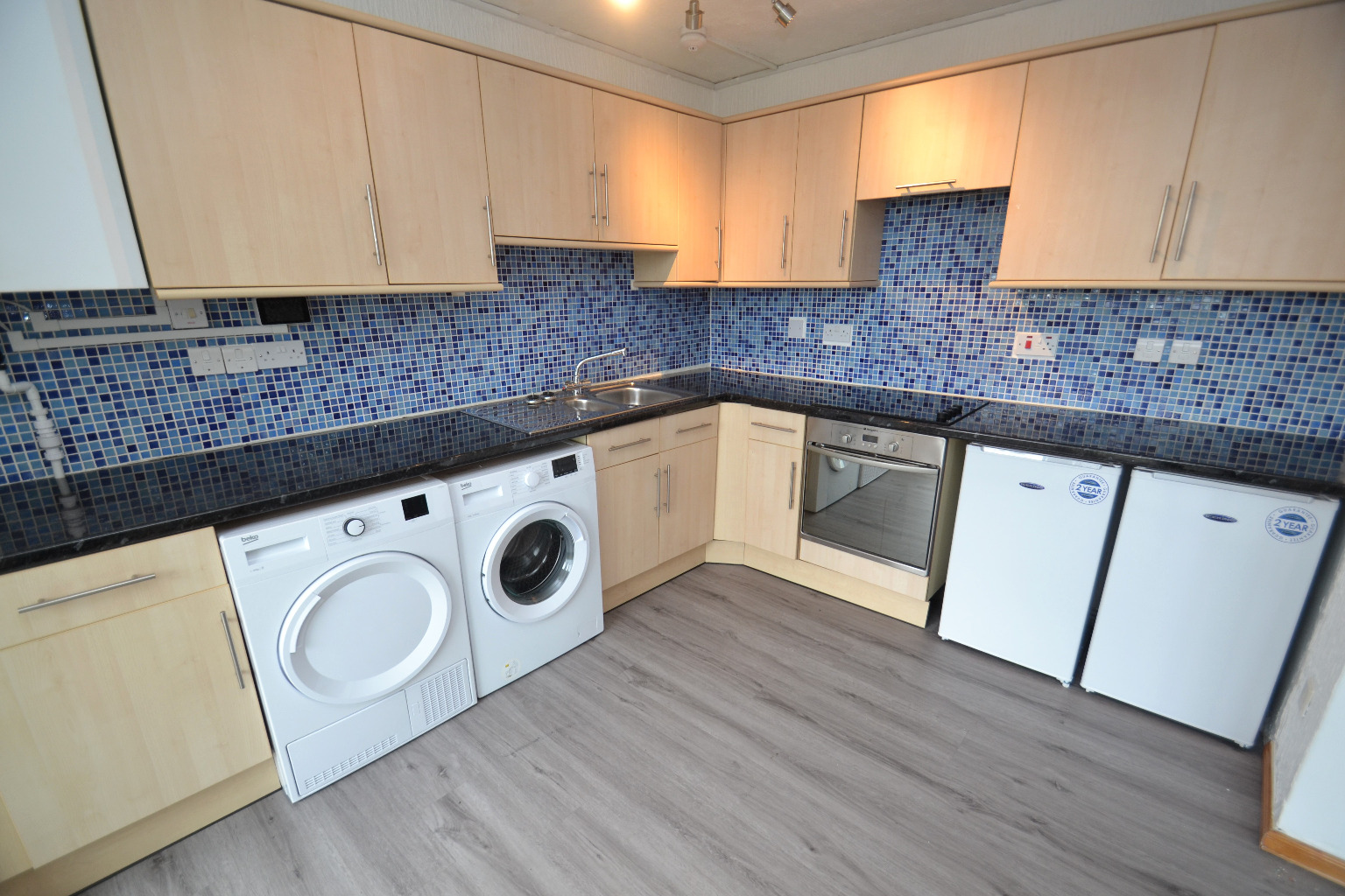 3 bed flat to rent in Hillpark Drive, Glasgow  - Property Image 5