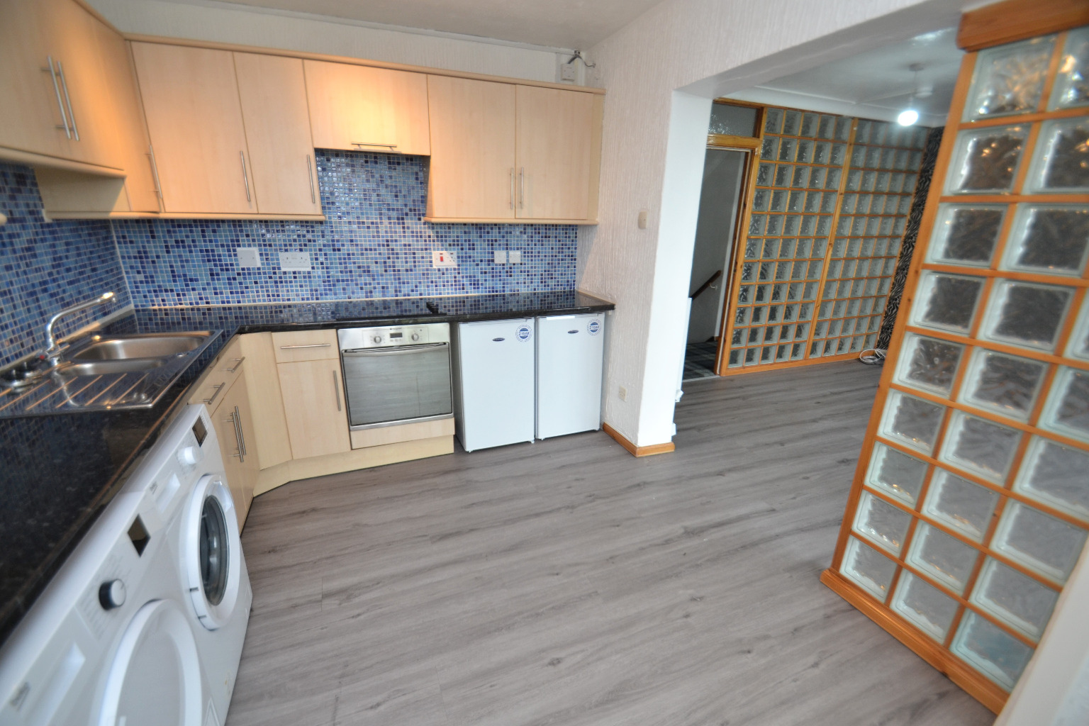 3 bed flat to rent in Hillpark Drive, Glasgow  - Property Image 6