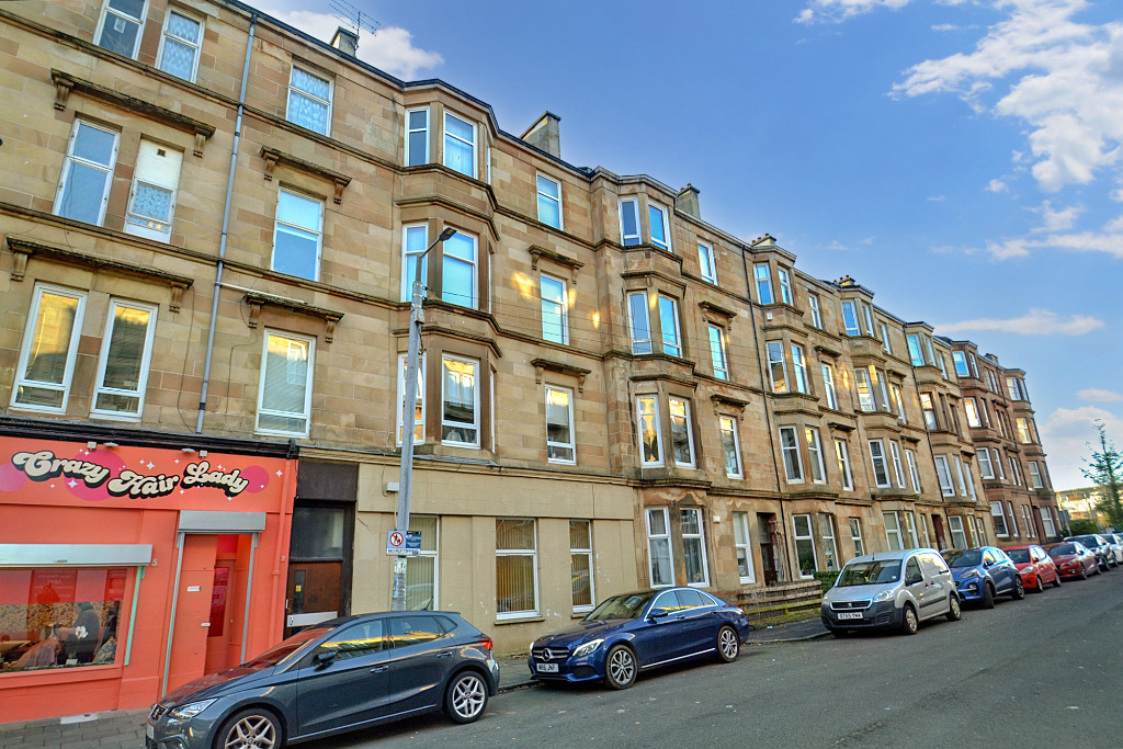2 bed flat for sale in McLennan Street, Glasgow - Property Image 1