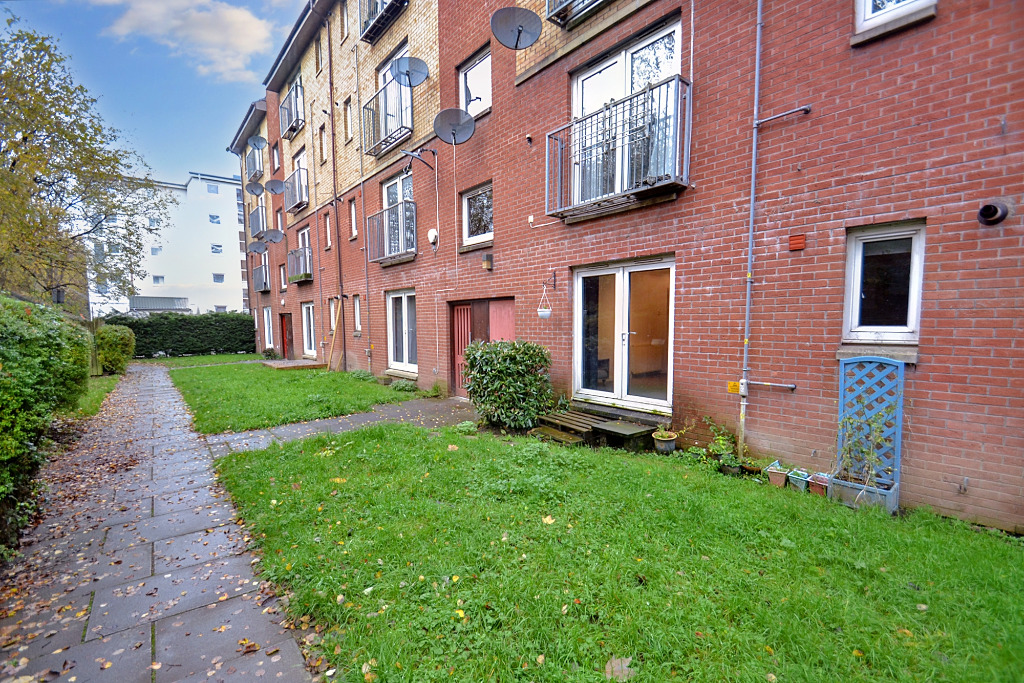 2 bed flat to rent in Whiteinch, Glasgow - Property Image 1