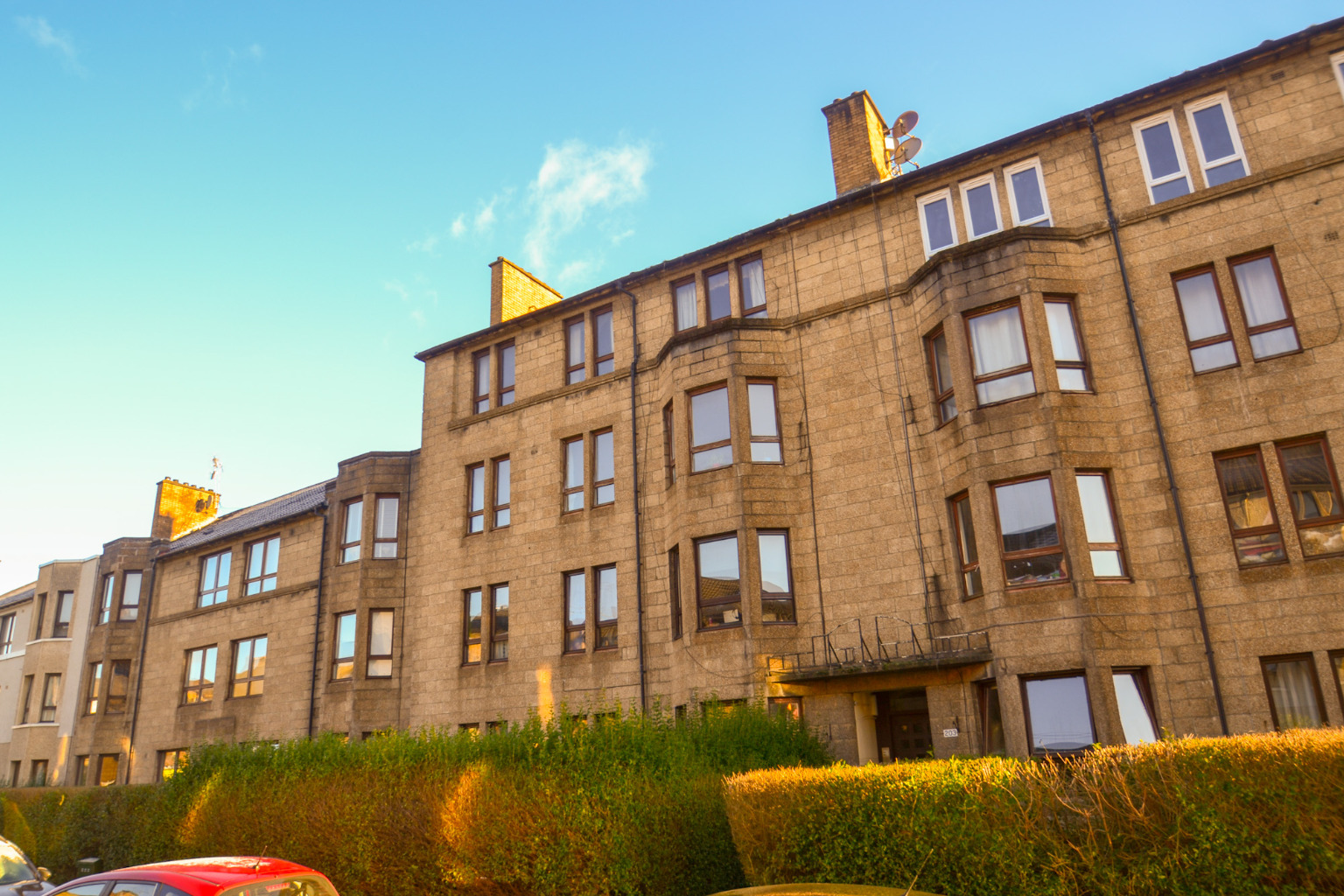 3 bed flat for sale in Deanston Drive, Glasgow - Property Image 1