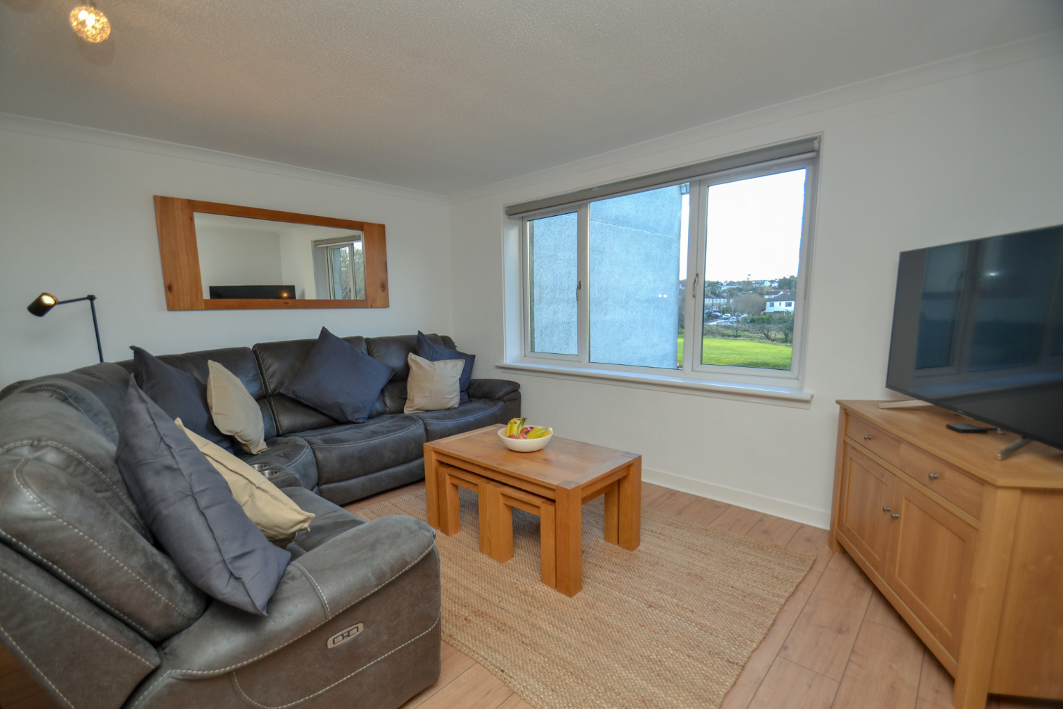 2 bed flat for sale in Buchanan Drive, Glasgow  - Property Image 4