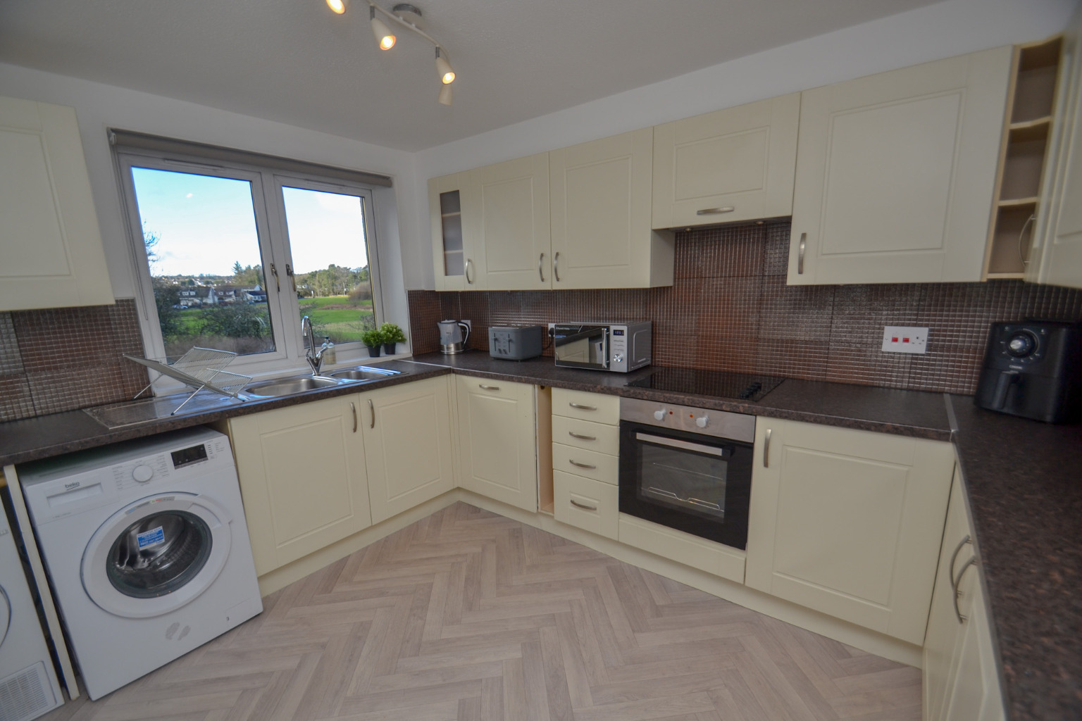 2 bed flat for sale in Buchanan Drive, Glasgow  - Property Image 10