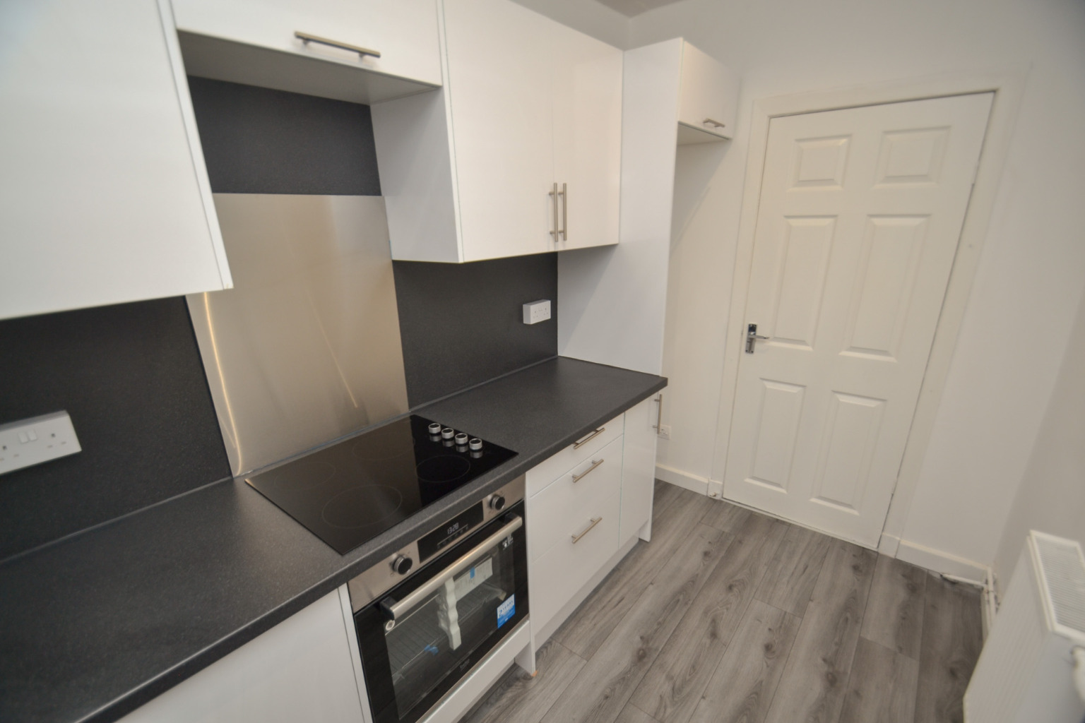 2 bed flat for sale in Haughburn Road, Glasgow  - Property Image 5
