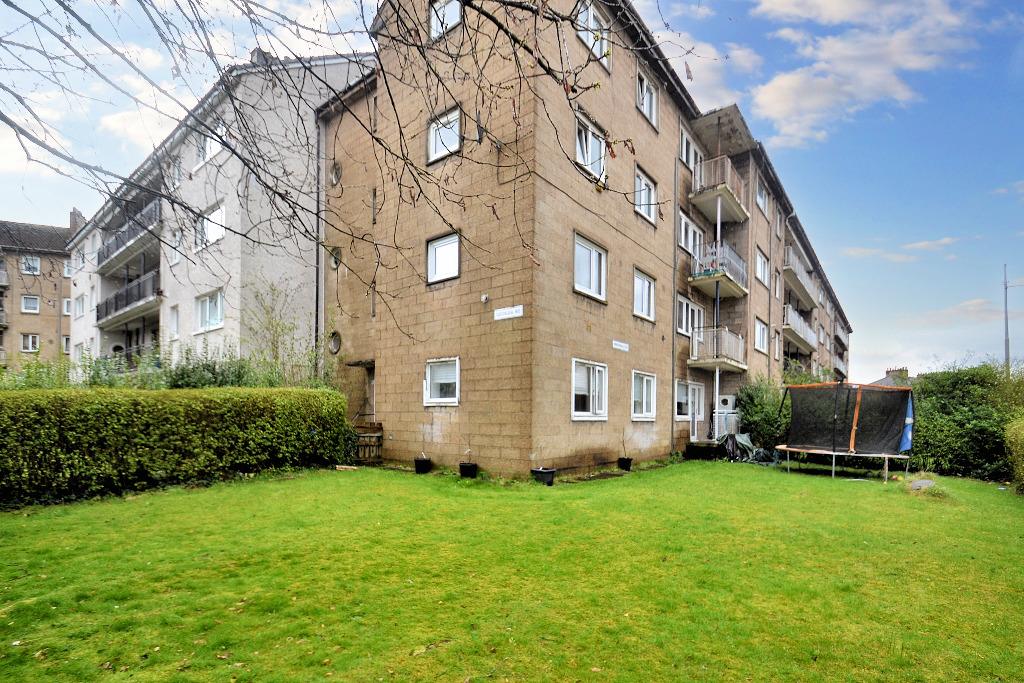 2 bed flat for sale in Lochlea Road, Glasgow  - Property Image 16