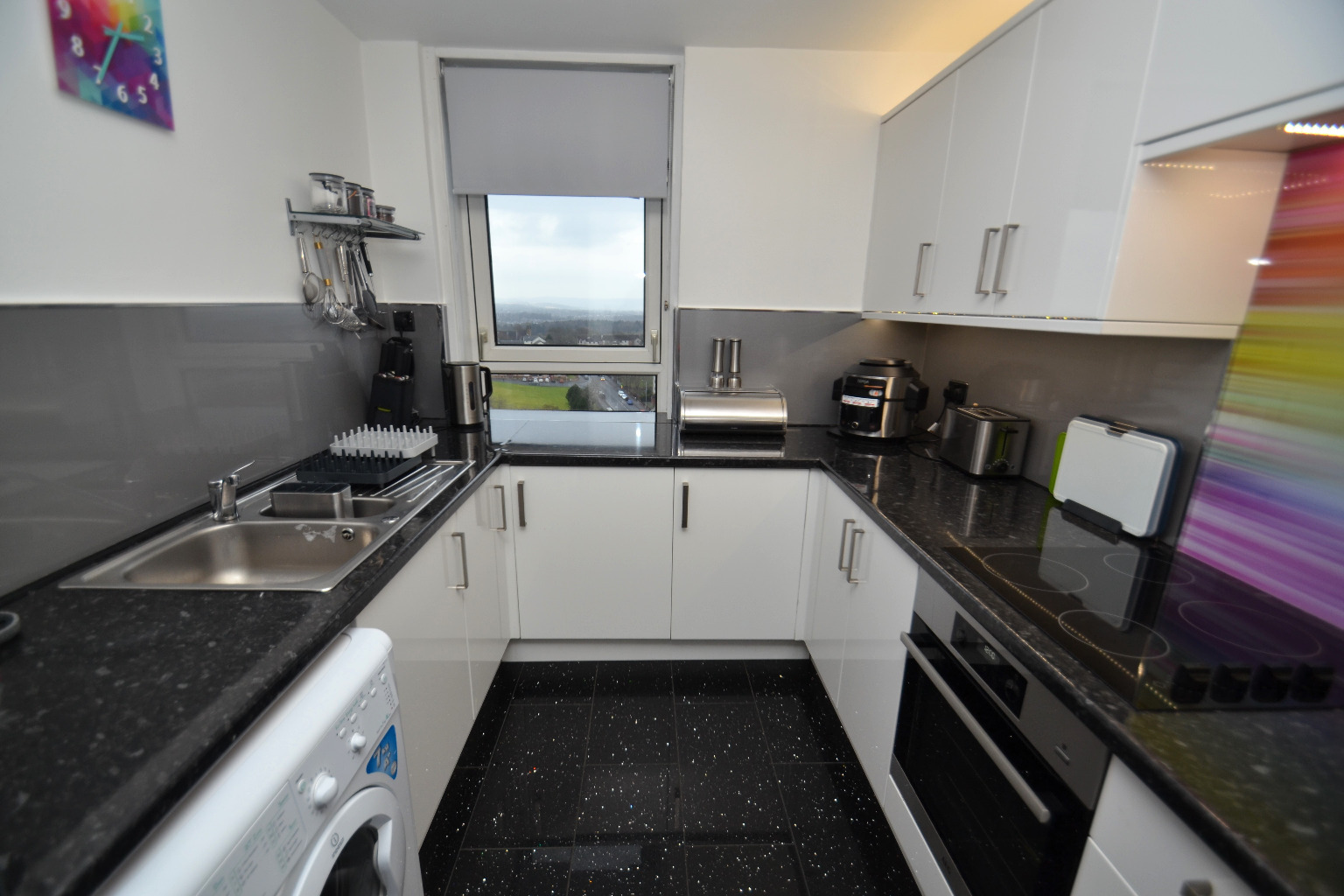 2 bed flat for sale in Dougrie Place, Glasgow  - Property Image 4