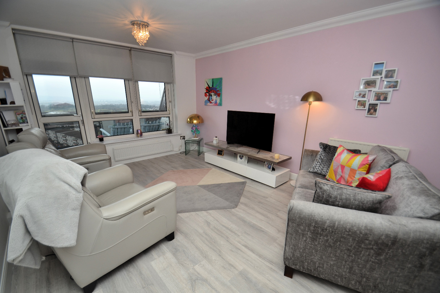 2 bed flat for sale in Dougrie Place, Glasgow  - Property Image 2