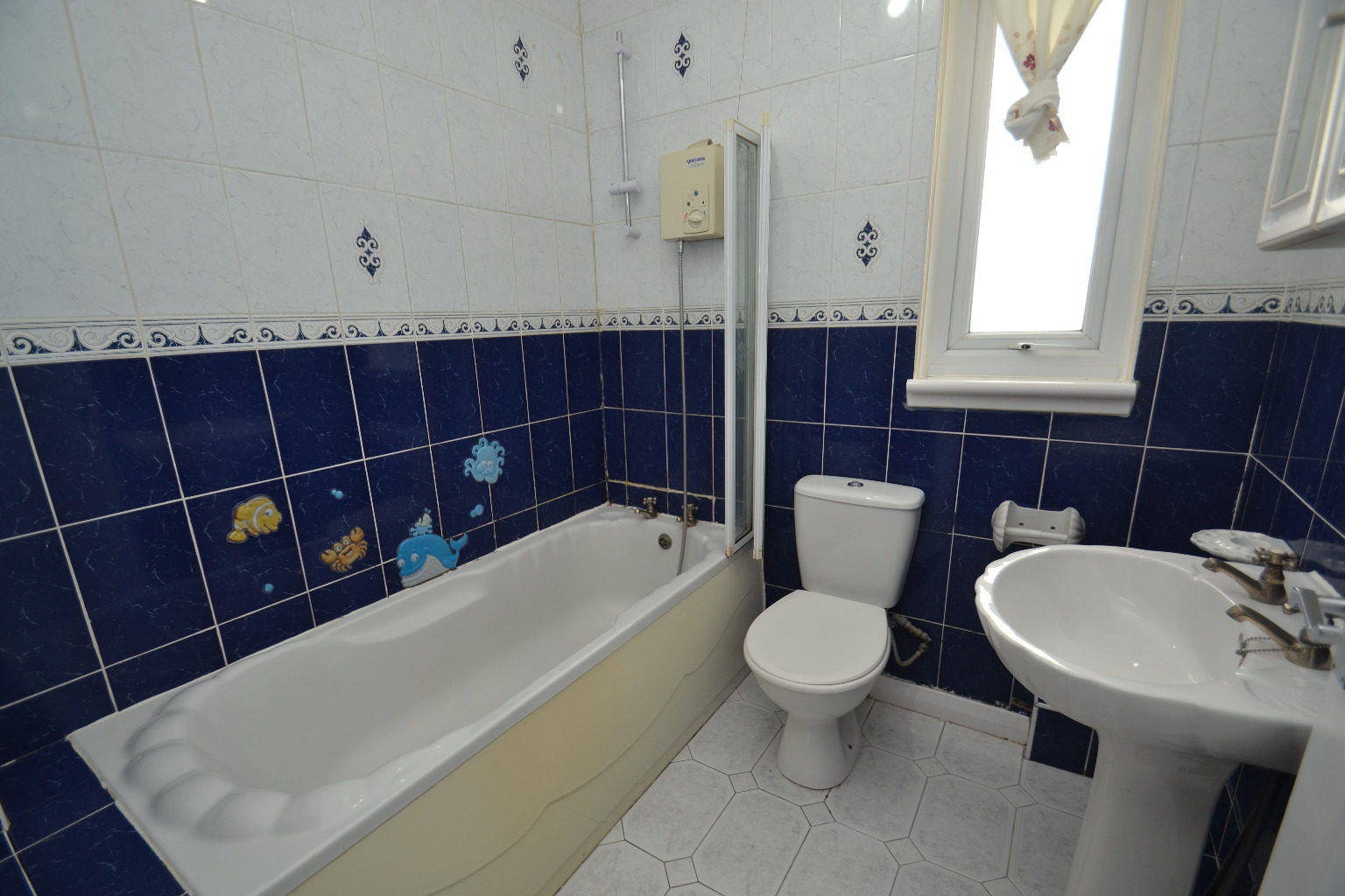 2 bed flat for sale in Muirhouse Avenue, Wishaw  - Property Image 6