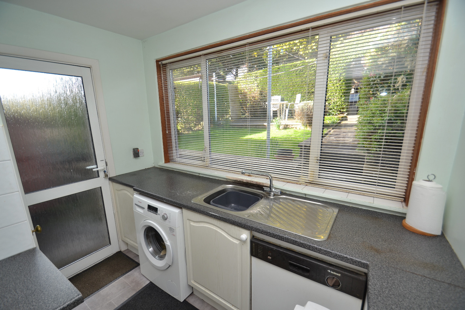 3 bed terraced house for sale in Kinmount Avenue, Glasgow  - Property Image 6
