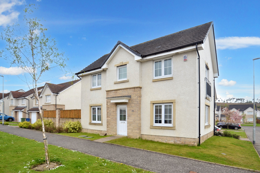 3 bed detached house for sale in Glenmill Crescent  - Property Image 1