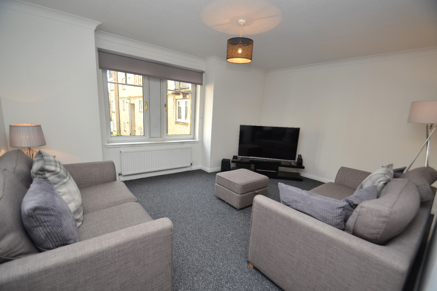 2 bed flat for sale in Castlebrae Gardens, Glasgow  - Property Image 2