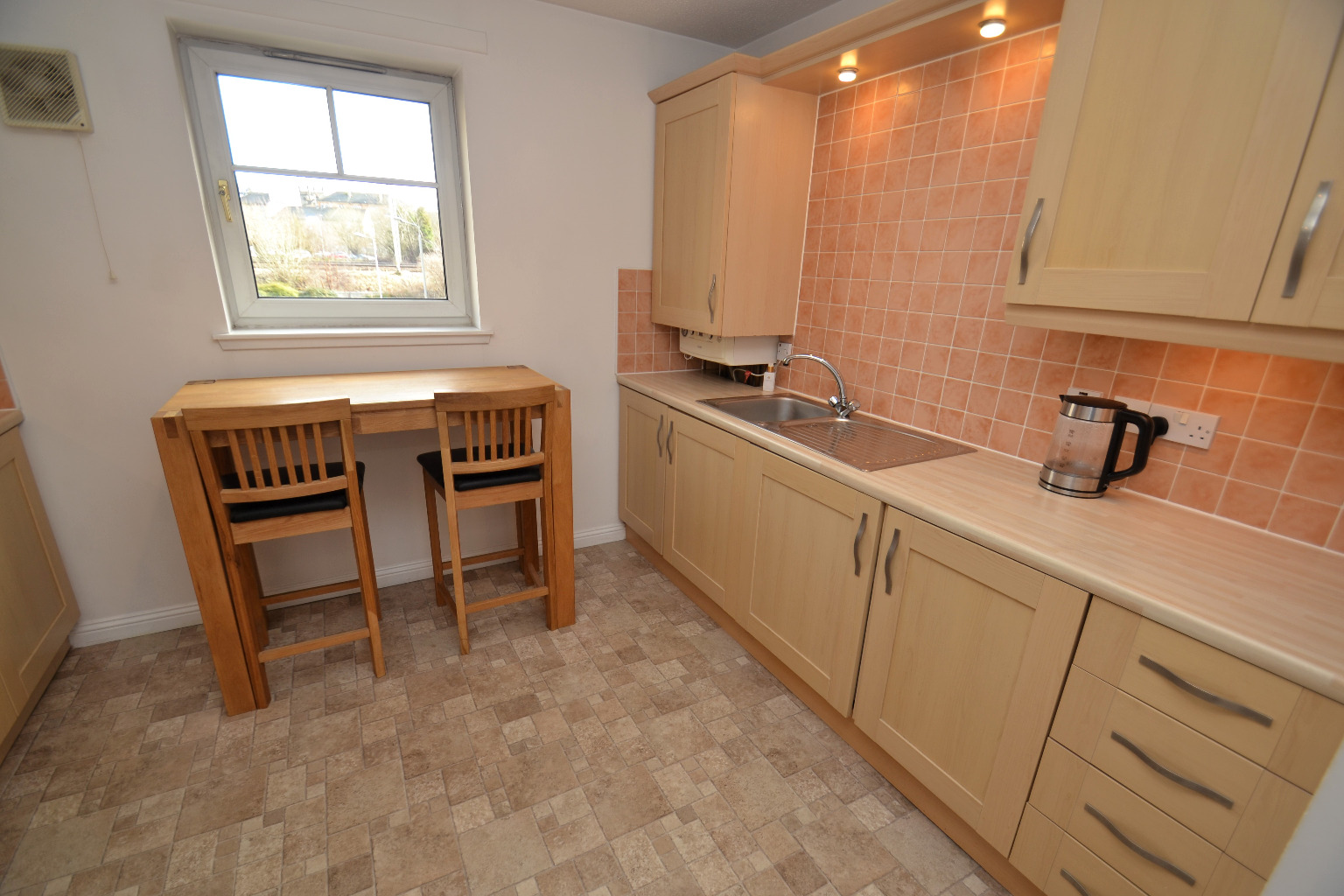 2 bed flat for sale in Castlebrae Gardens, Glasgow  - Property Image 7
