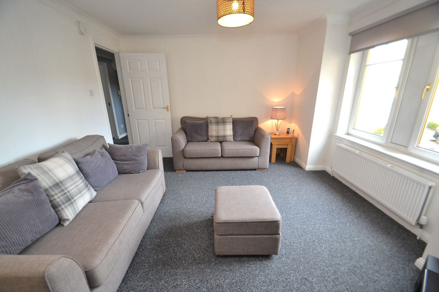 2 bed flat for sale in Castlebrae Gardens, Glasgow  - Property Image 3