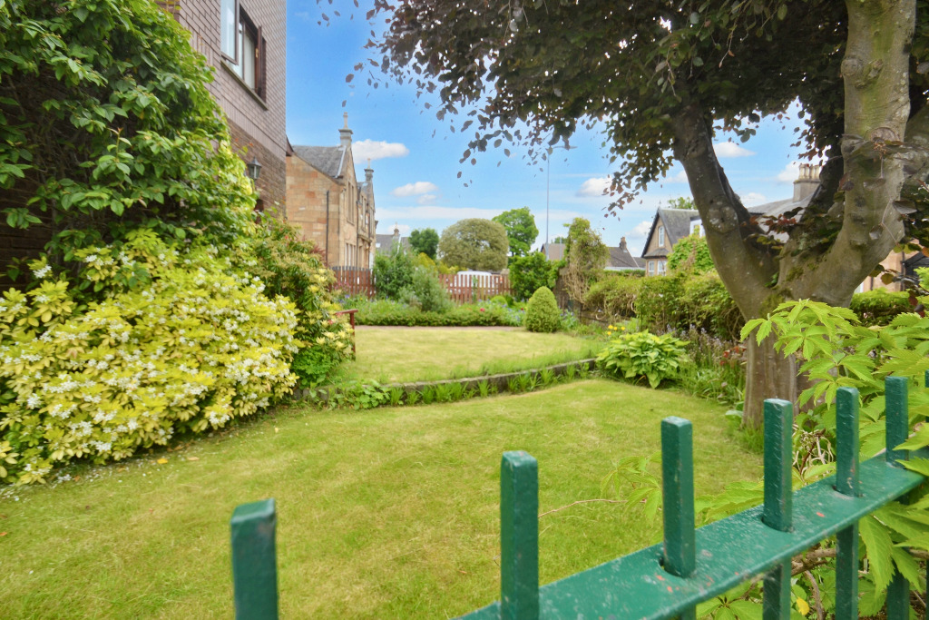 5 bed detached house for sale in Coltpark Avenue  - Property Image 28