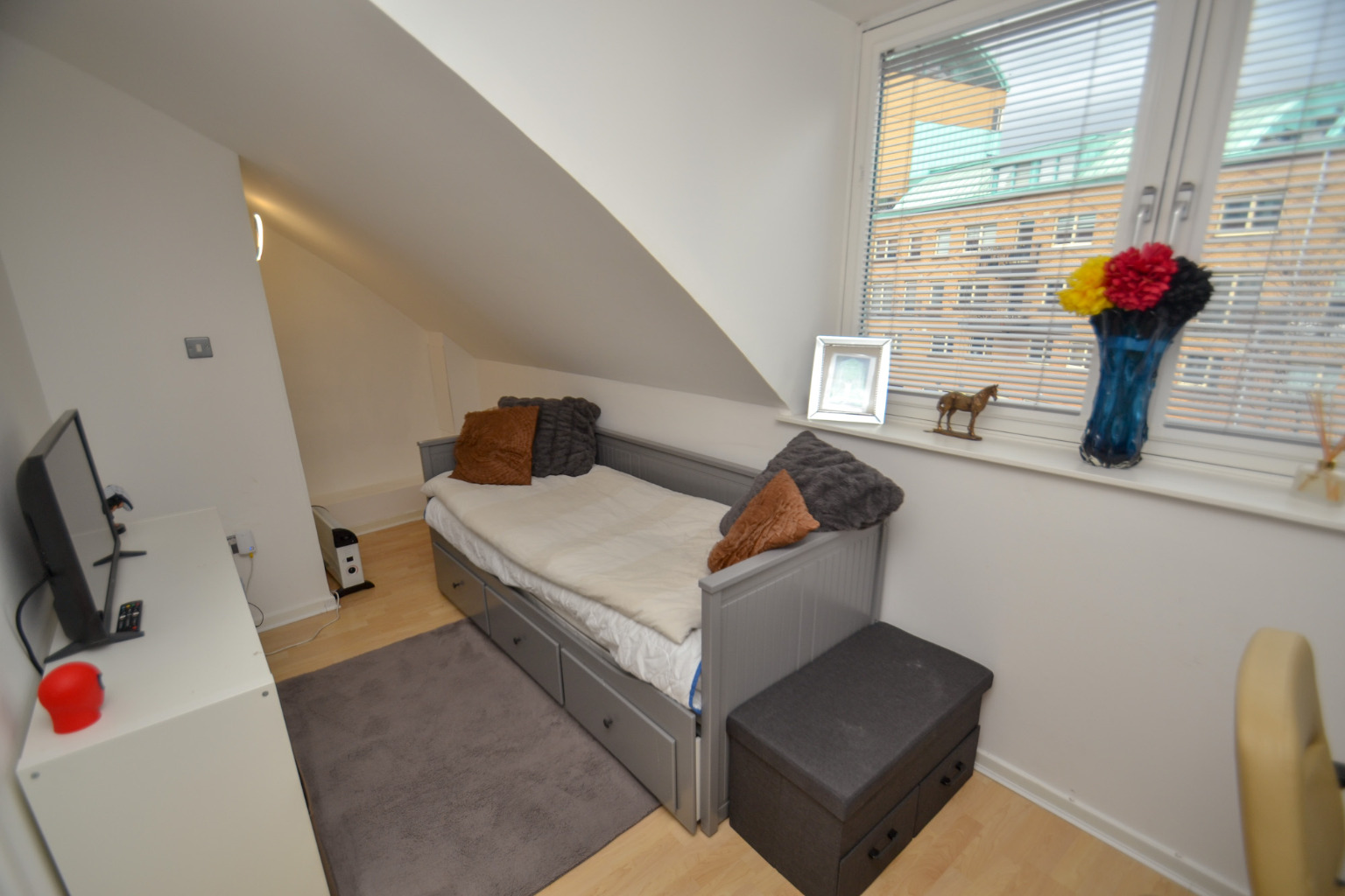 3 bed terraced house for sale in St Francis Rigg, Glasgow  - Property Image 24