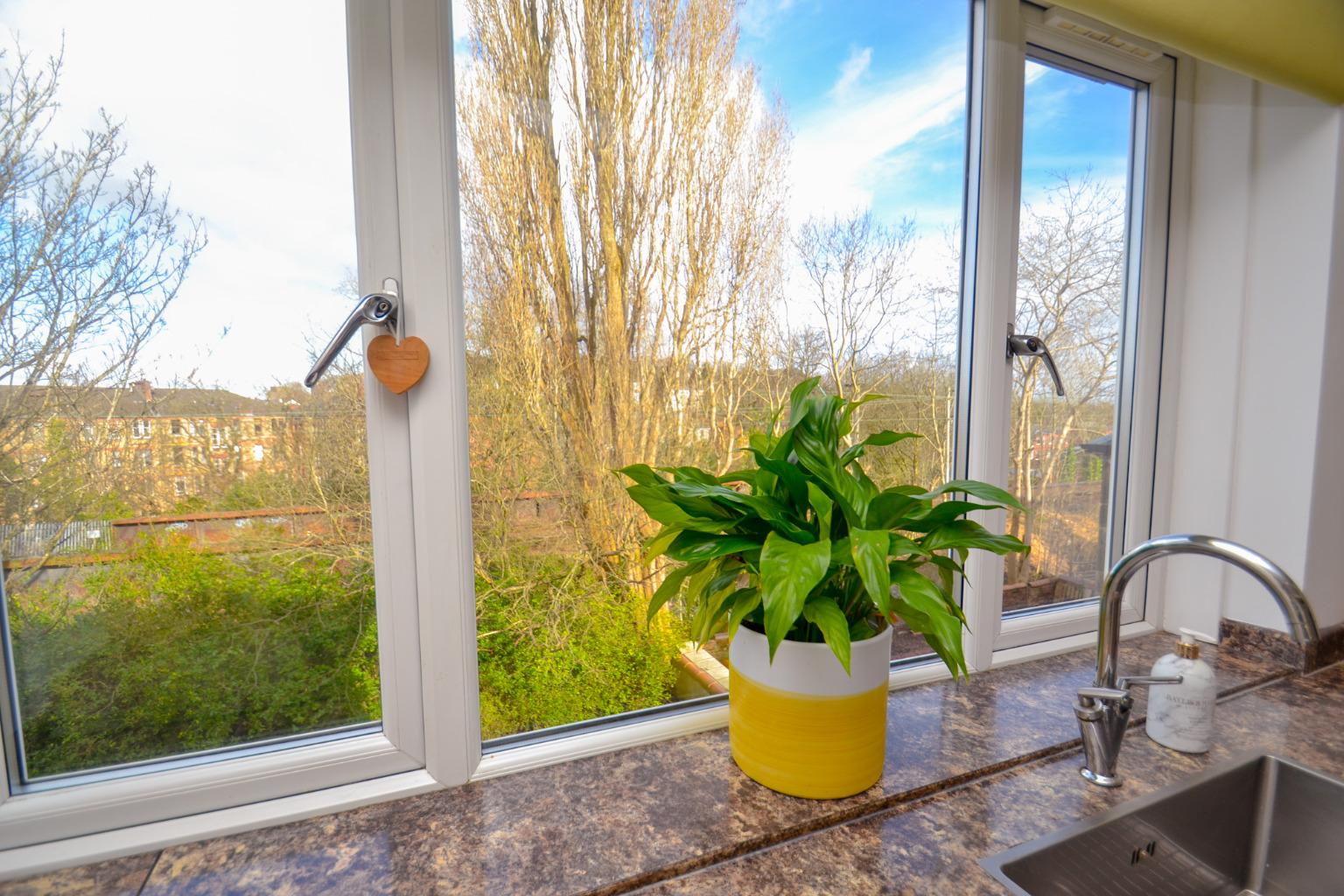 3 bed flat for sale in Newlands Road, Glasgow  - Property Image 14