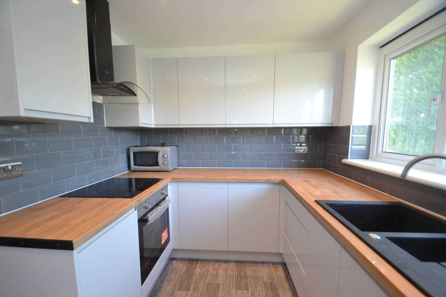3 bed detached house to rent in Sherbrooke Drive, Glasgow  - Property Image 7