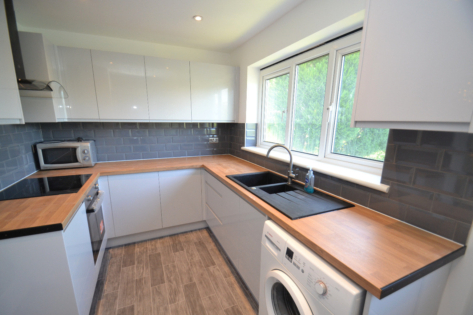 3 bed detached house to rent in Sherbrooke Drive, Glasgow  - Property Image 8