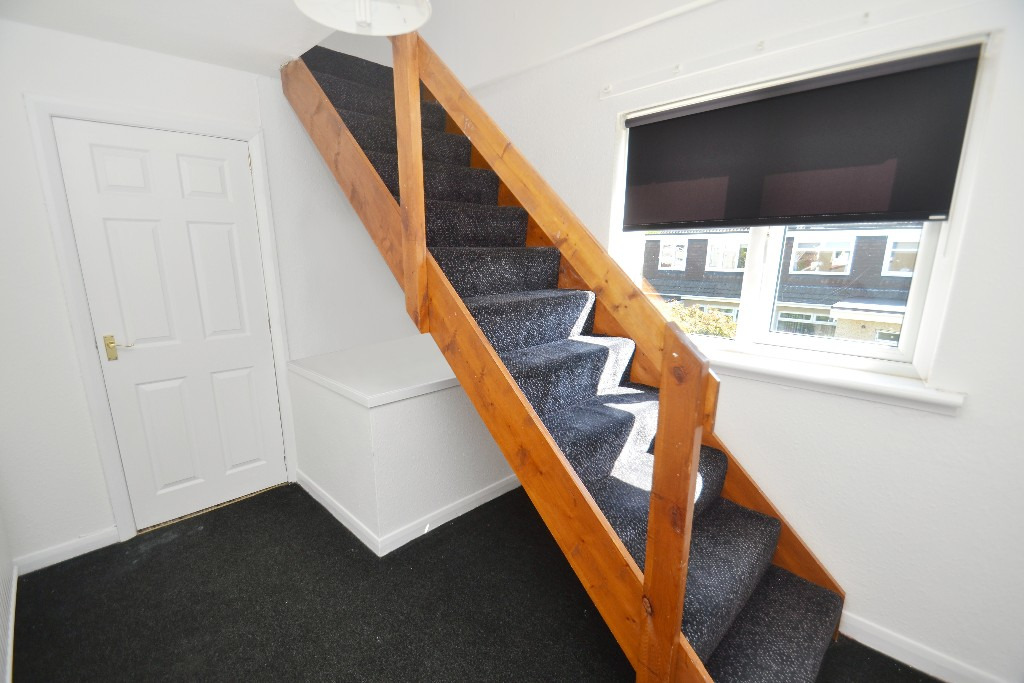 2 bed end of terrace house for sale in Crookstonhill Path, Glasgow  - Property Image 16
