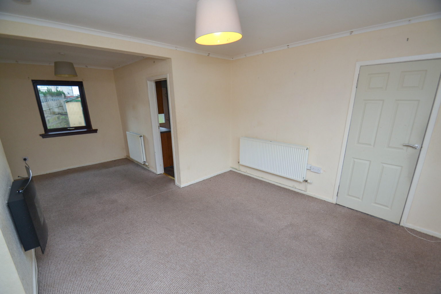 3 bed terraced house for sale in Bank Road  - Property Image 3