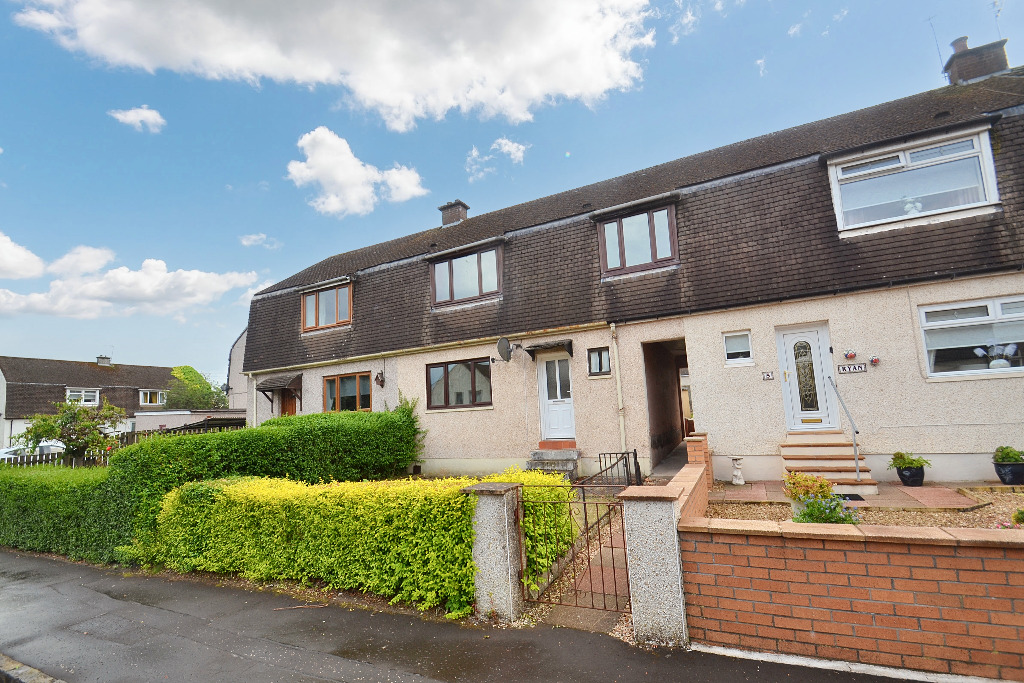 3 bed terraced house for sale in Bank Road  - Property Image 1