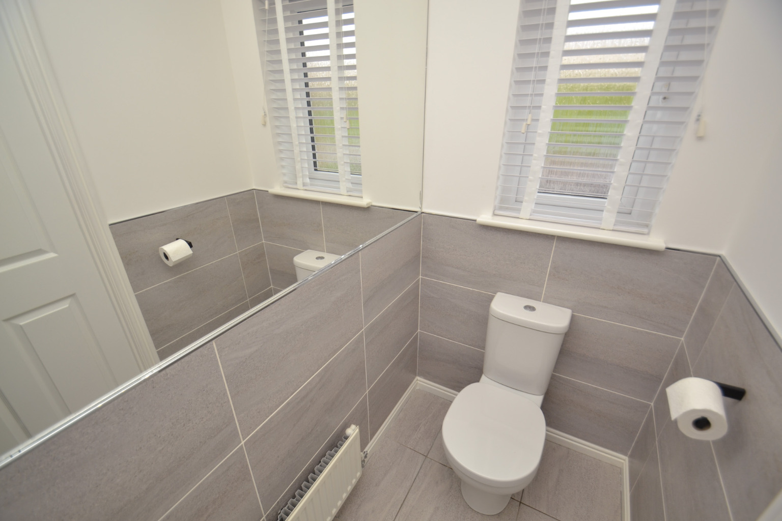3 bed end of terrace house for sale in Glenmill Way, Glasgow  - Property Image 10
