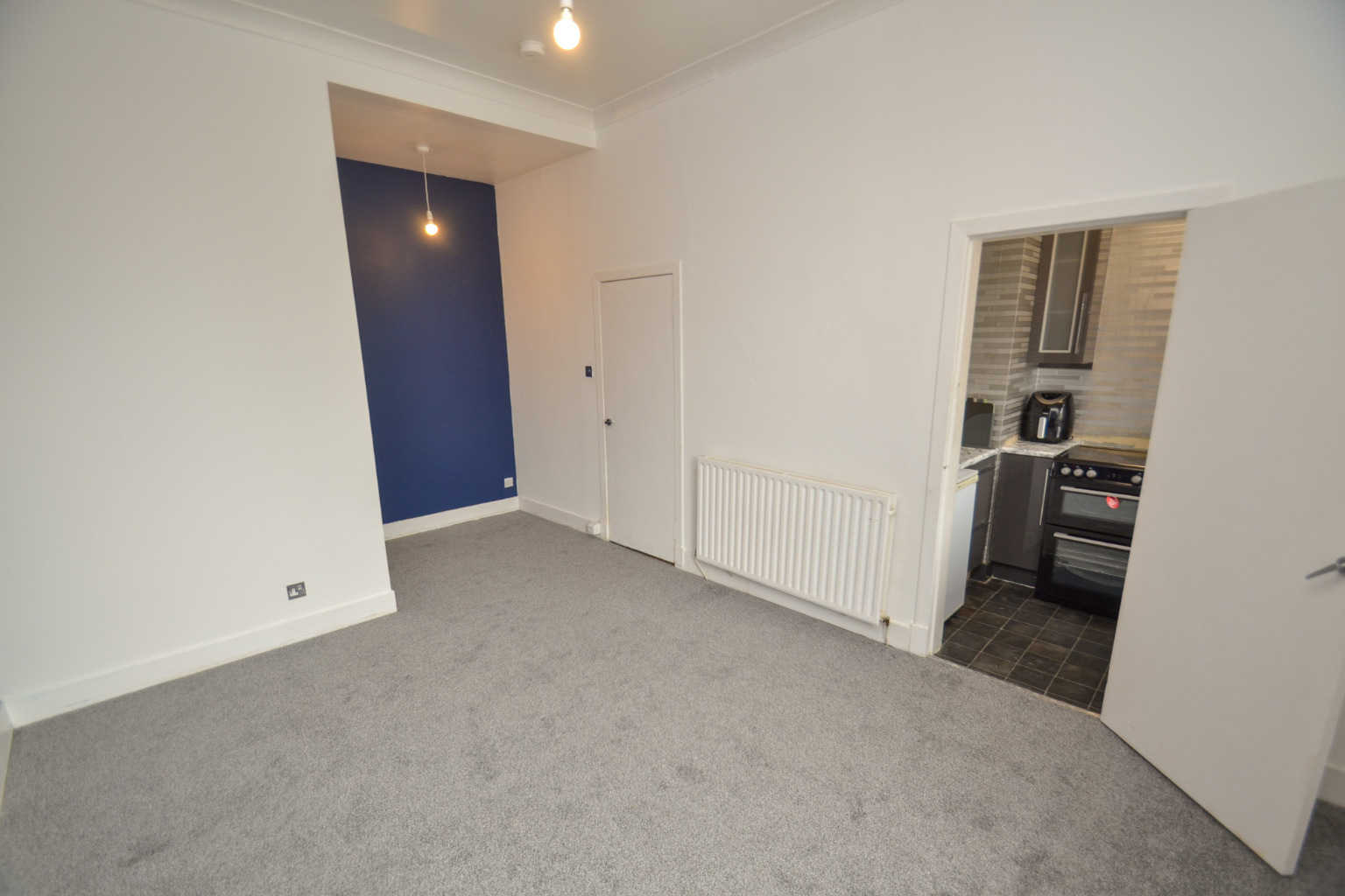 1 bed flat for sale in Main Street  - Property Image 5