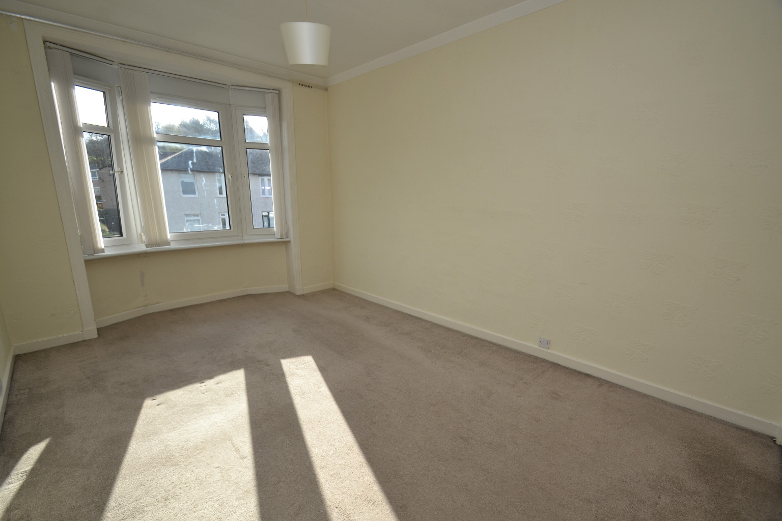3 bed flat for sale in Kingswood Drive, Glasgow  - Property Image 4