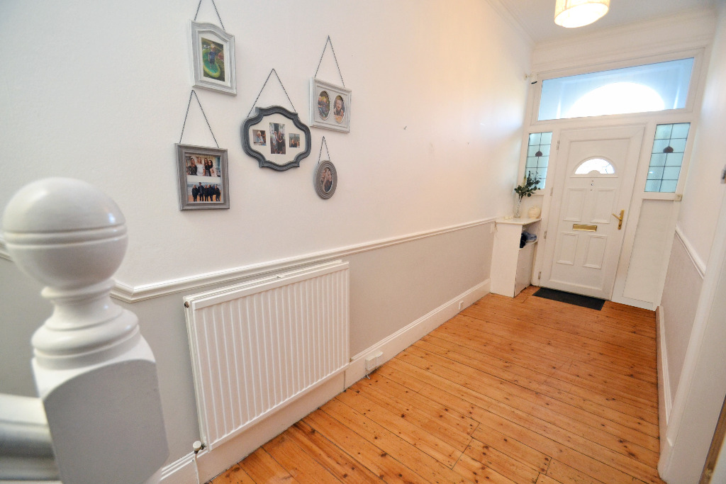 3 bed terraced house for sale in Clarkston Road, Glasgow  - Property Image 31