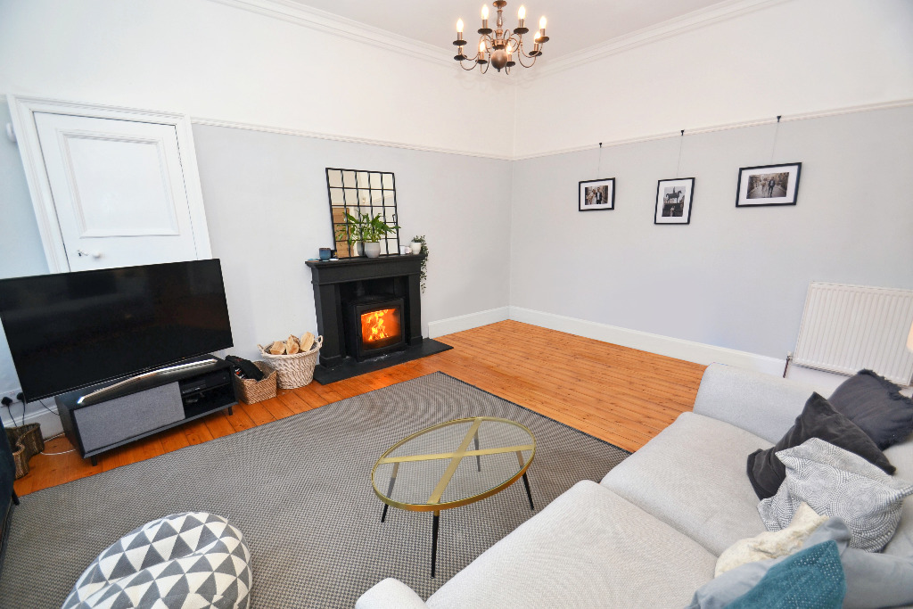 3 bed terraced house for sale in Clarkston Road, Glasgow  - Property Image 5