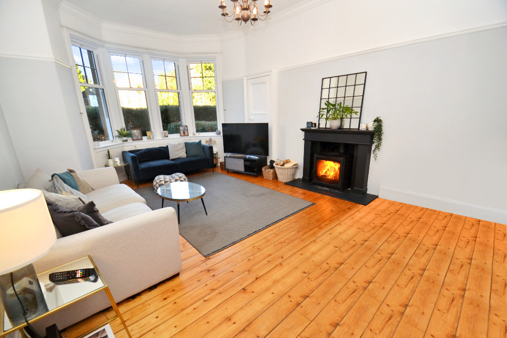 3 bed terraced house for sale in Clarkston Road, Glasgow  - Property Image 3