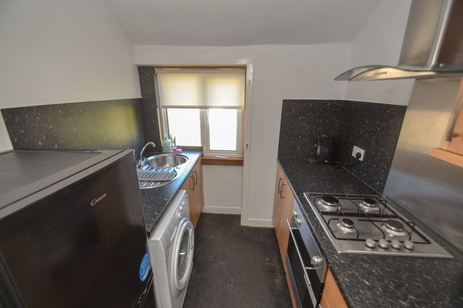 3 bed flat for sale in Aikenhead Road  - Property Image 5