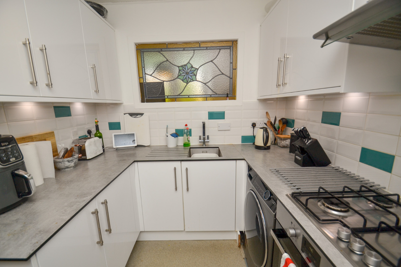 2 bed flat for sale in Queen Square  - Property Image 11