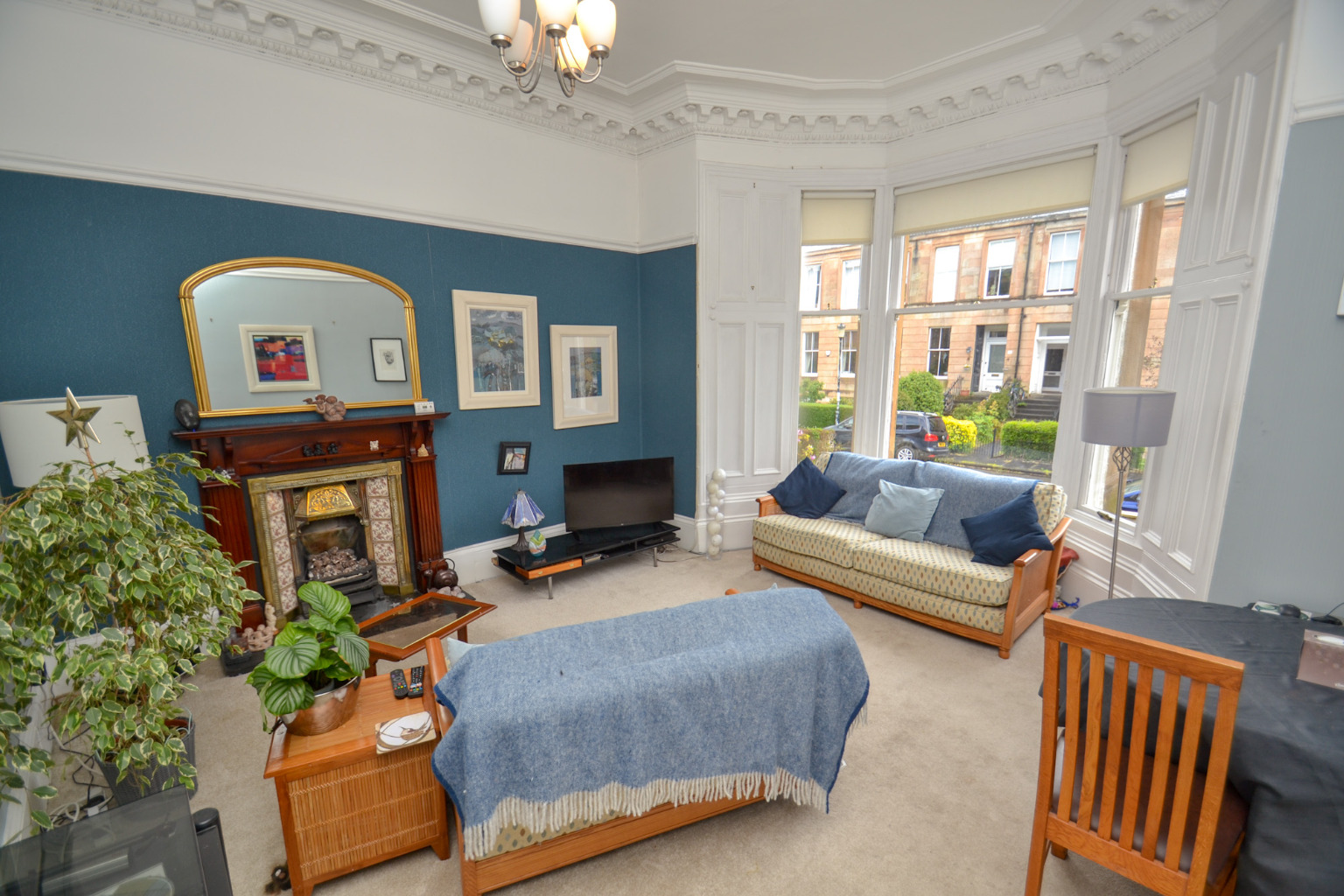 2 bed flat for sale in Queen Square  - Property Image 2