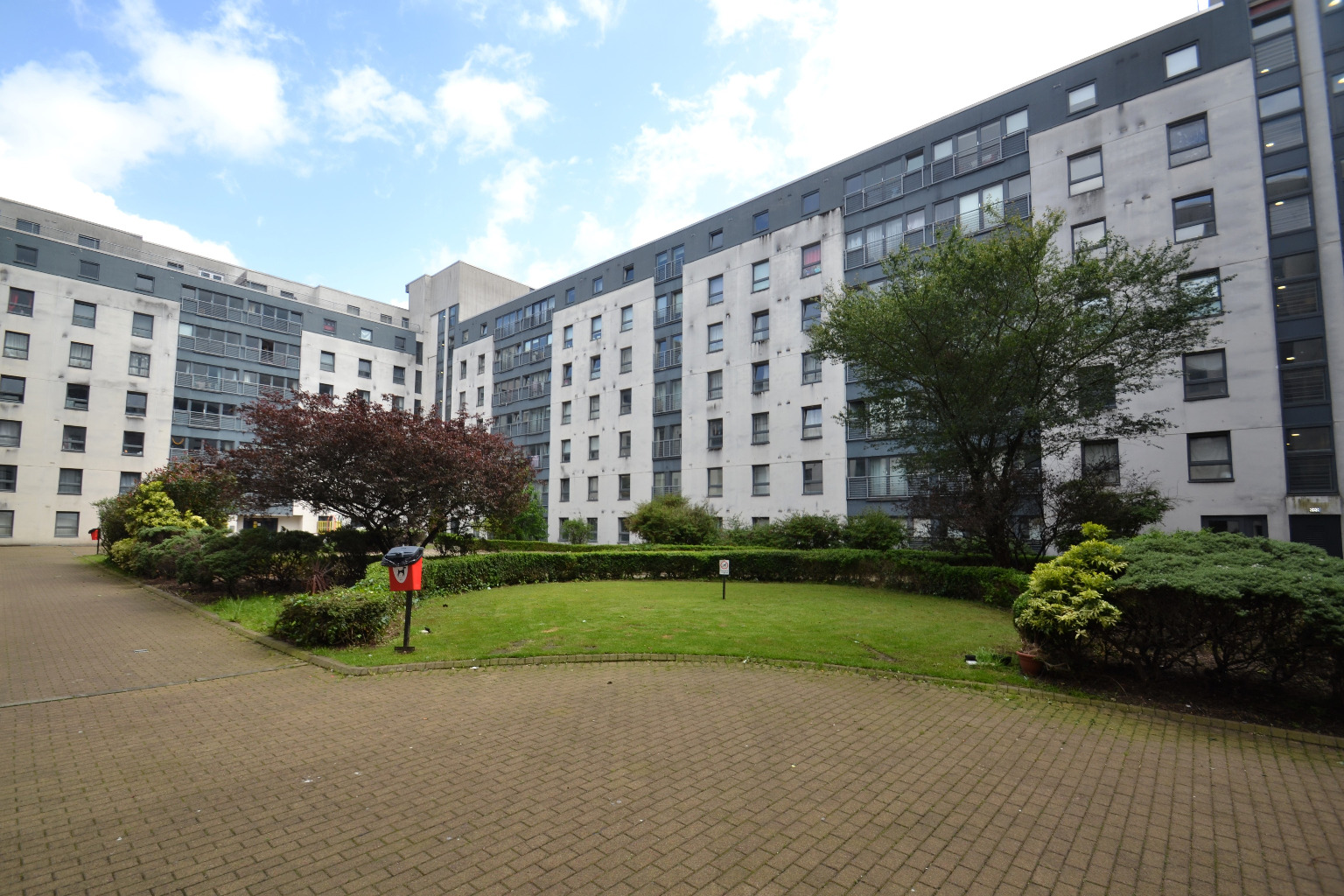 2 bed flat for sale in Wallace Street  - Property Image 13